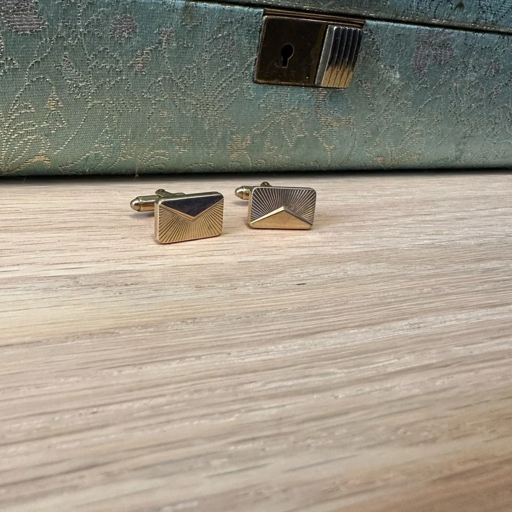 Kreisler USA Vintage Cufflinks | Gold-Tone Mid-Century Modern